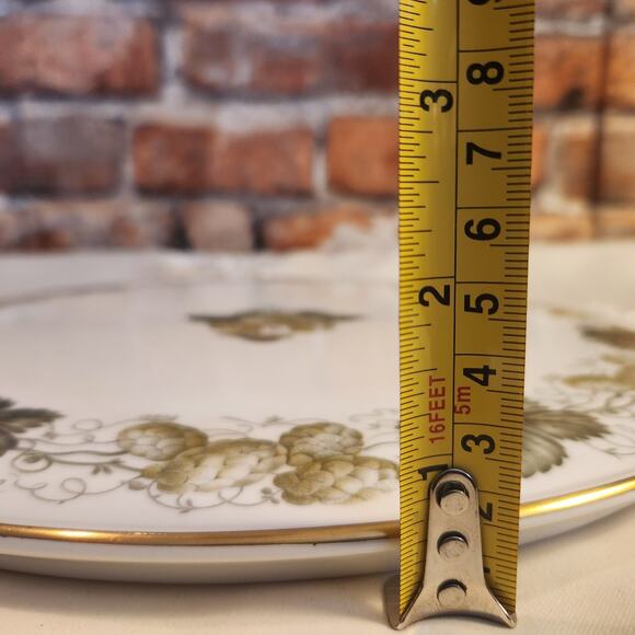 Royal Worcester The Worcester Hop Mathon Cake Plate 12" Raised Base 1965 England - Picture 6 of 9